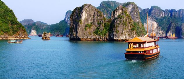 Baie d'Halong, Tour du Monde Couleurs du Monde