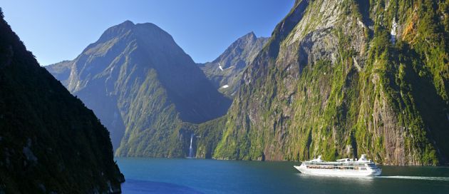 MILFORD SOUND CONNAISSEURS DU VOYAGE TOURS DU